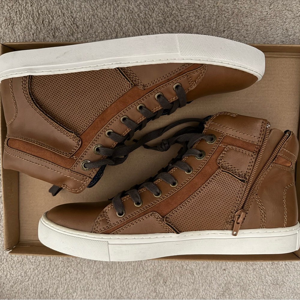 Steve Madden Men's Brown High-Top Sneakers